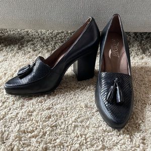 Aerosoles Black Heels NWT